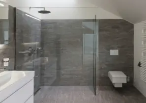 Douche à l'italienne réalisé par nos carreleurs.